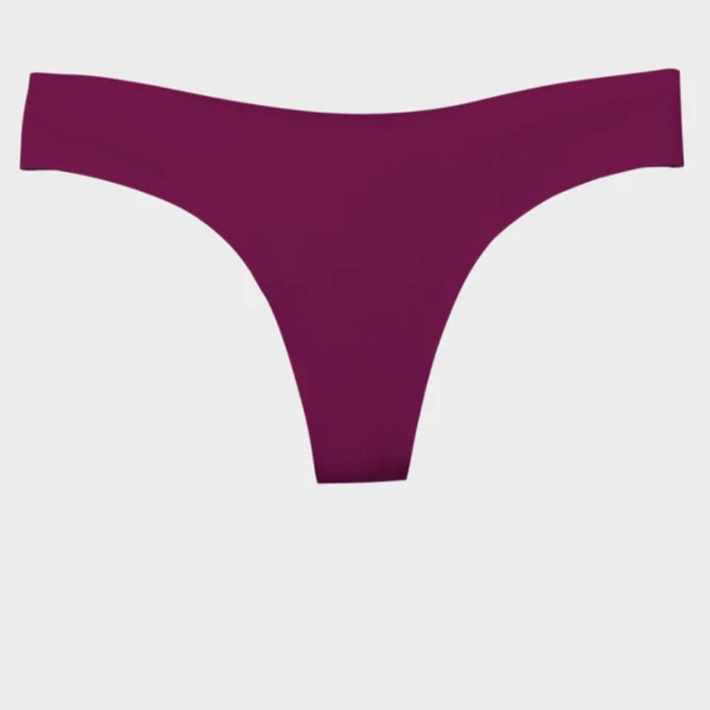 Eby Seamless Thong in Serene